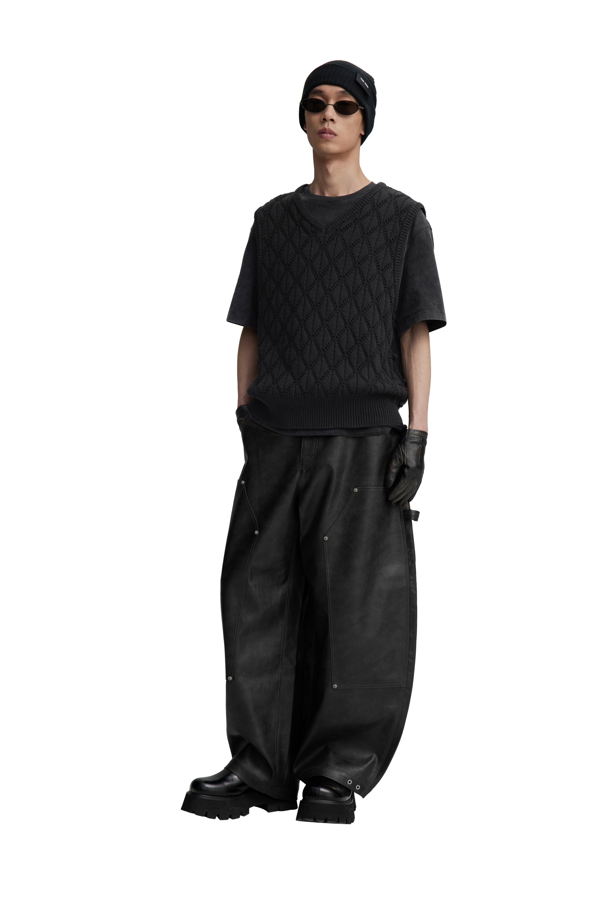 RESET V-NECK KNITTED VEST