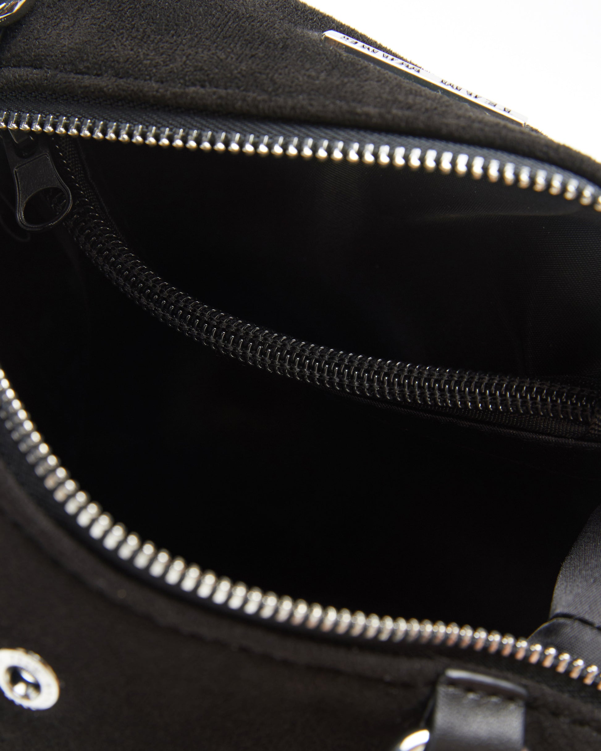 THE ORIGINAL 1 POUCH