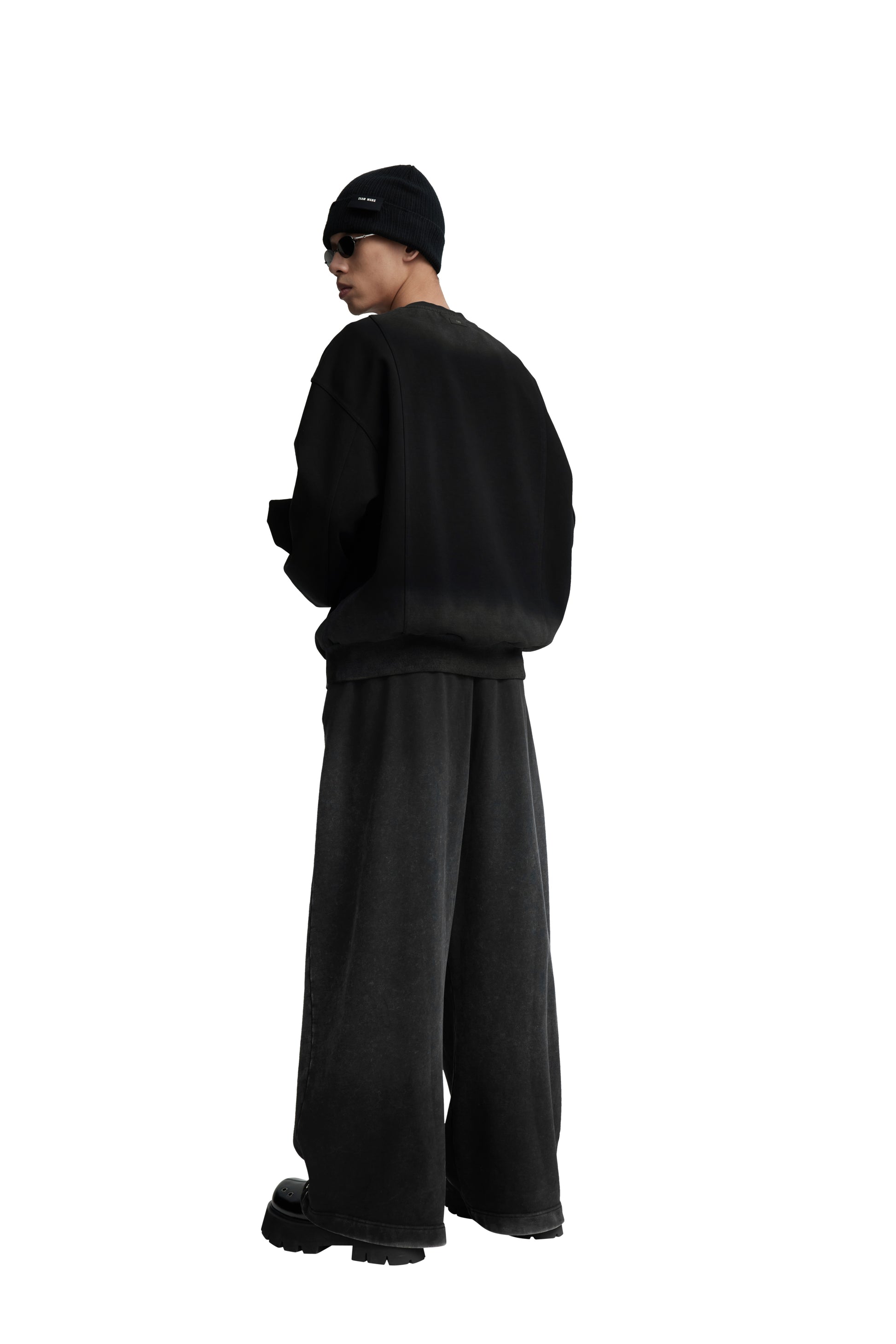 RESET WASHED CREW-NECK SWEATSHIRT