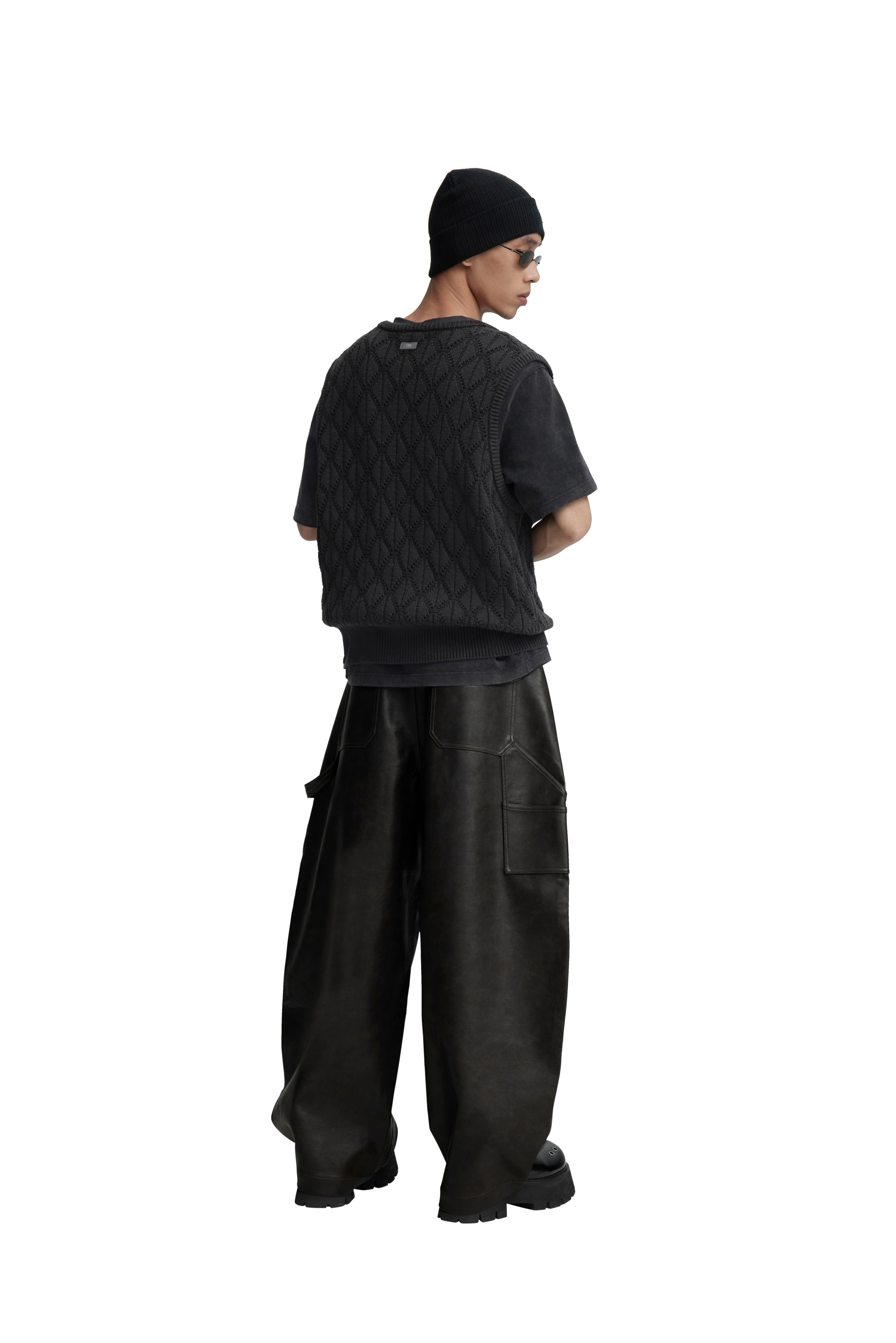 RESET V-NECK KNITTED VEST – TEAM WANG design